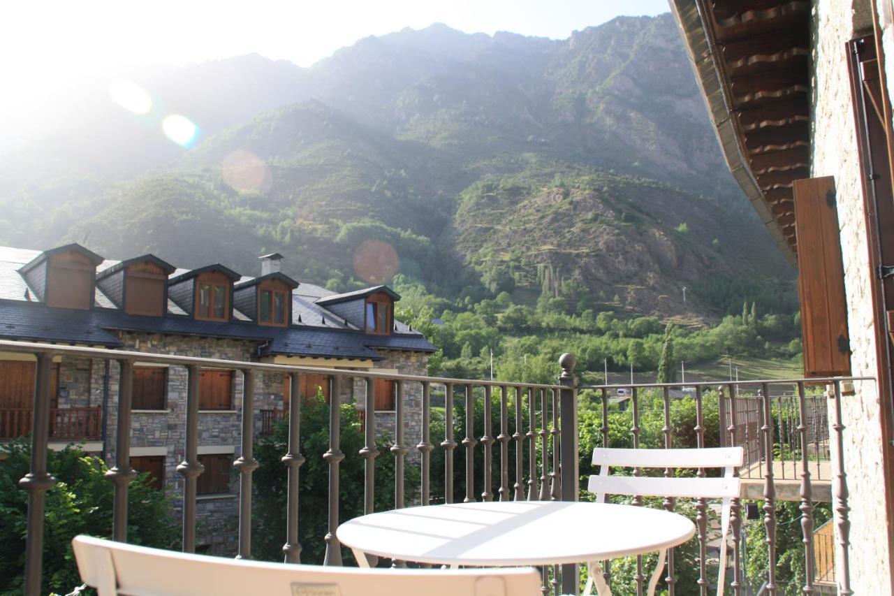 Bpirineos-Parque Los Tilos 2 بيناسكي المظهر الخارجي الصورة